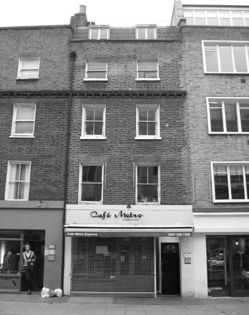 The home of the Autonomie Club in Windmill Street as it is today 